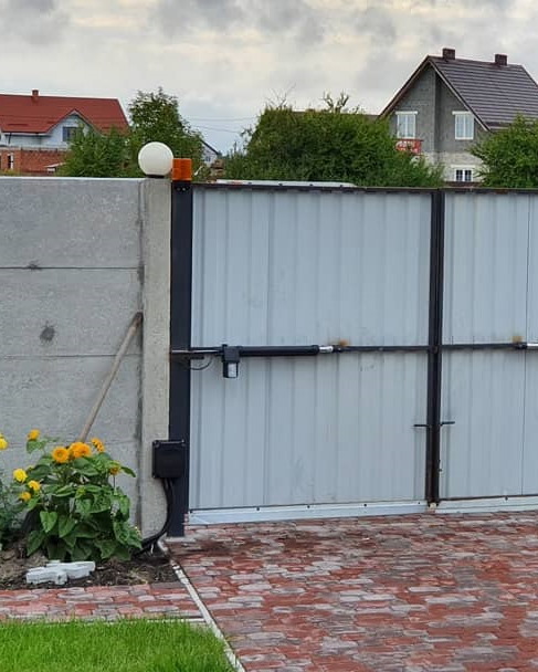 Автоматика на распашные ворота DOORHAN